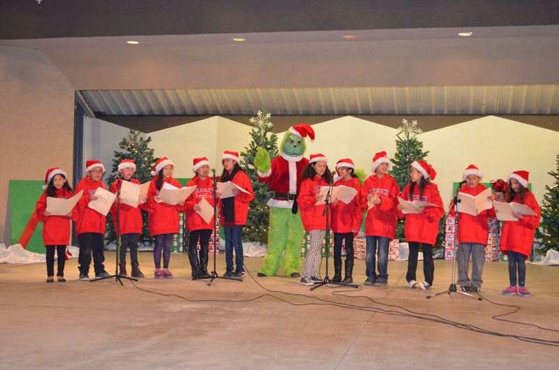 Holiday Snow Village 2015 40